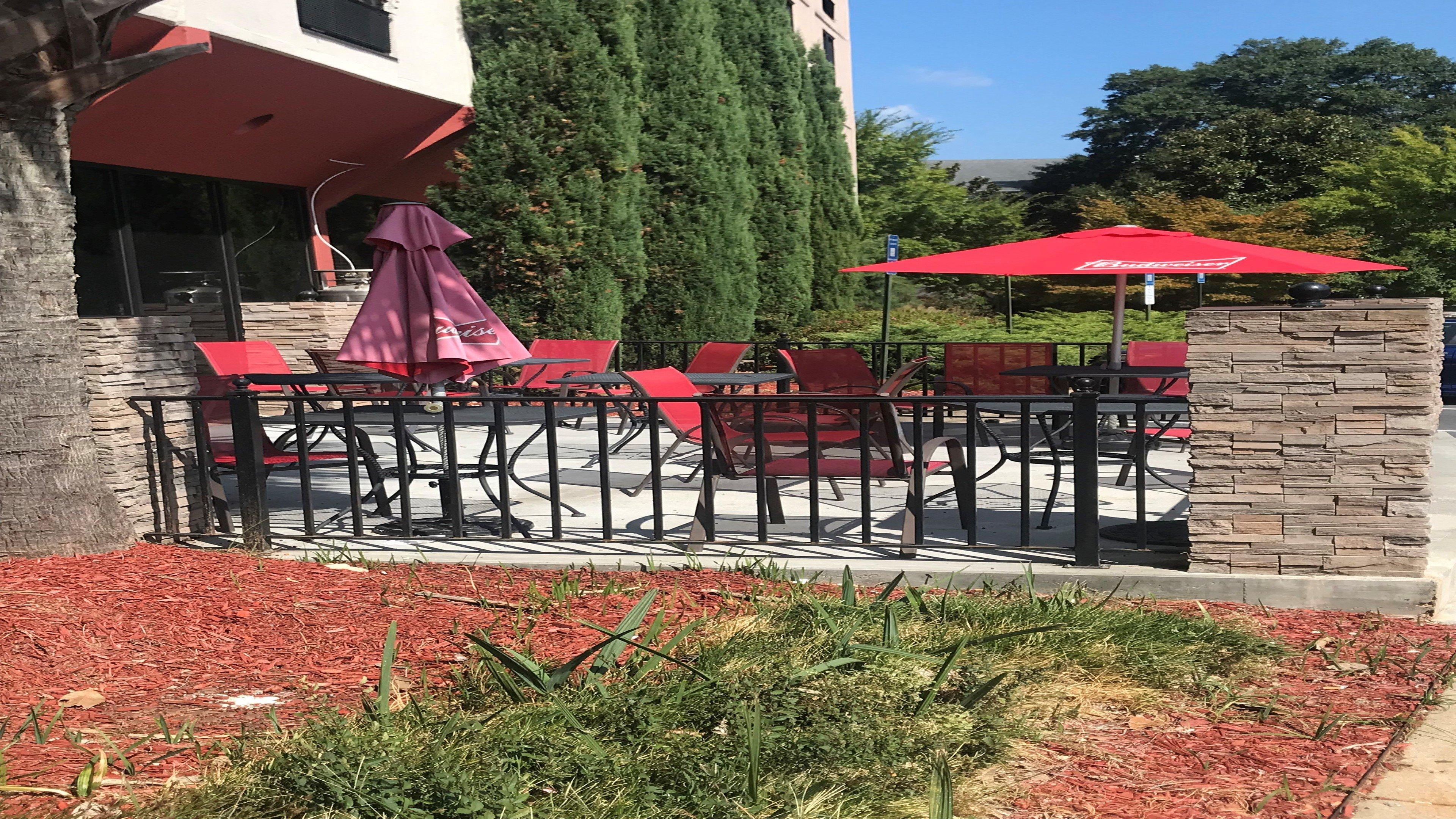 Holiday Inn Hotel Atlanta-Northlake, A Full Service Hotel Tucker Exterior photo