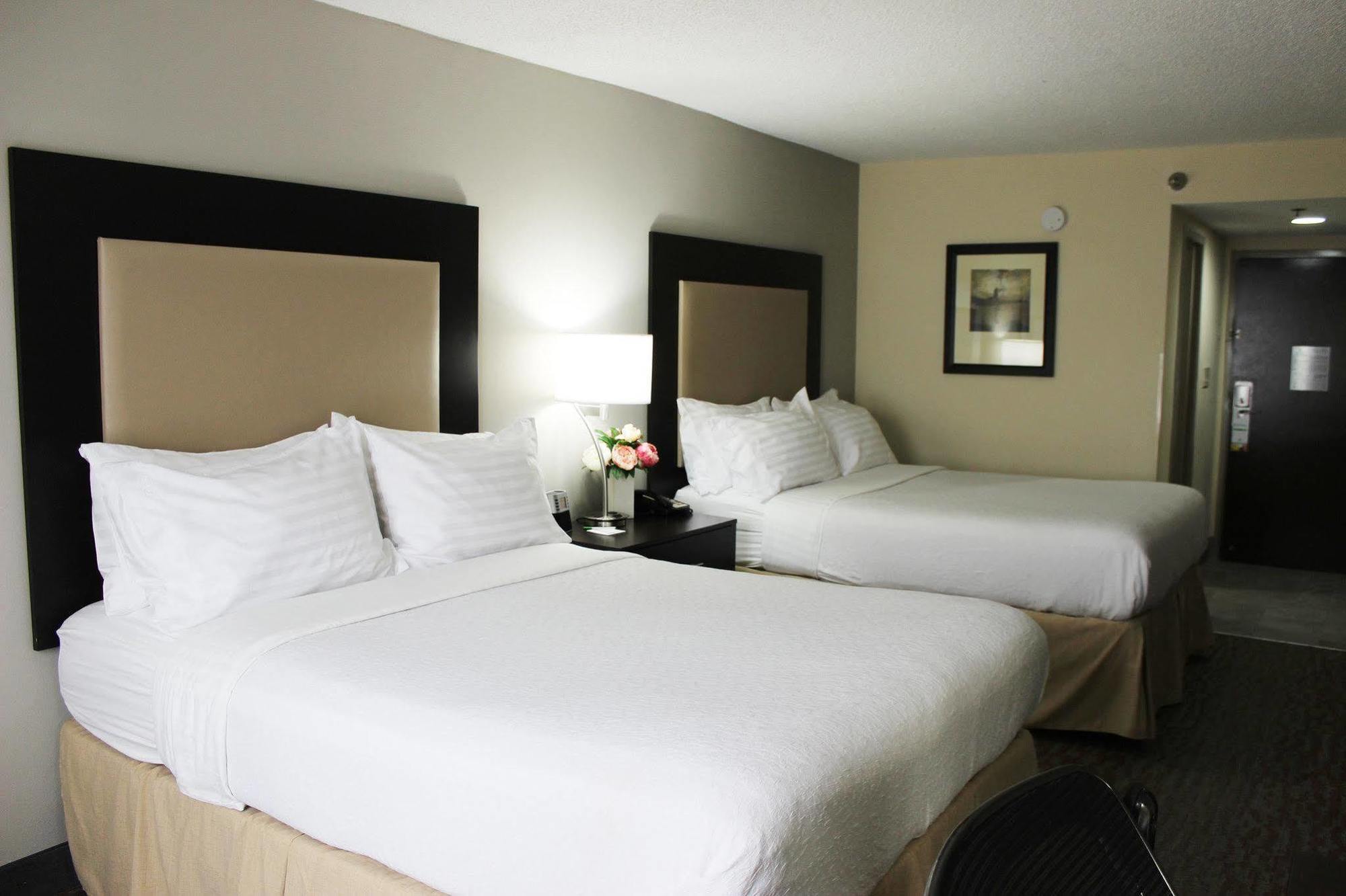 Holiday Inn Hotel Atlanta-Northlake, A Full Service Hotel Tucker Exterior photo